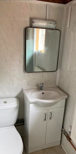 Studio Flat, Eastern Avenue, RG1 - Photo 1