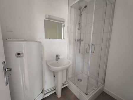 Location Appartement 1 pièce 24m² - Photo 5