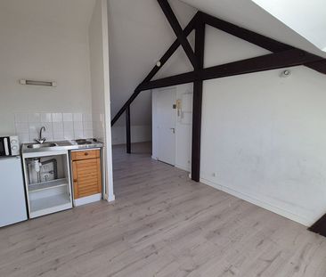 Location Appartement 1 pièce 17m² ROUEN 76000 - Photo 2