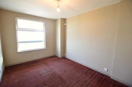 Isobel House, Staines Road West, Sunbury-on-thames, TW16 - Photo 3