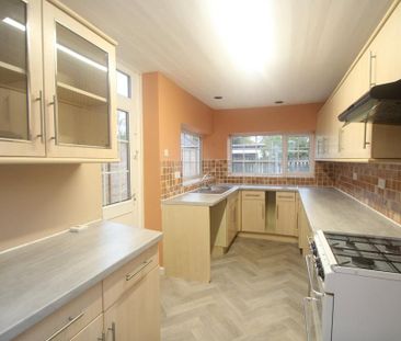 2 bedroom terraced house to rent - Photo 4