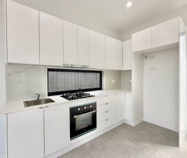 BRAND NEW 2-BEDROOM GRANNY FLAT | MODERN & LOW-MAINTENANCE - Photo 3