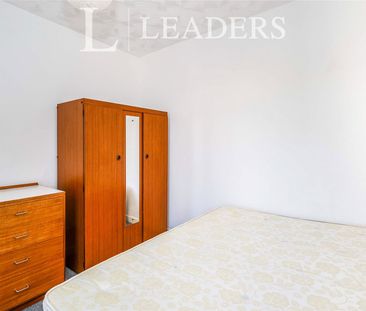 5 bedroom house to rent Exmouth Road, Exmouth, Southsea, PO5 - Photo 3