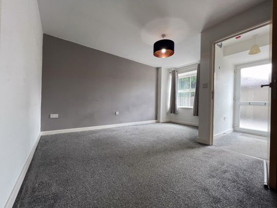 Maplewood Apartments, Llandaff North - Photo 1