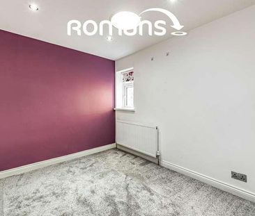 Squirrels Way, Earley, Reading, RG6 - Photo 2