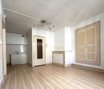 Location Appartement 2 pièces 43 m2 à Lons-le-Saunier - Photo 4