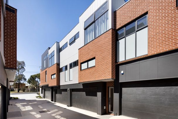 2 / 12-14 High St Rd, Ashburton - Photo 1