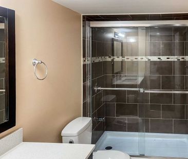 For Lease - 10 Bloom Drive, Brampton, Ontario - Photo 3