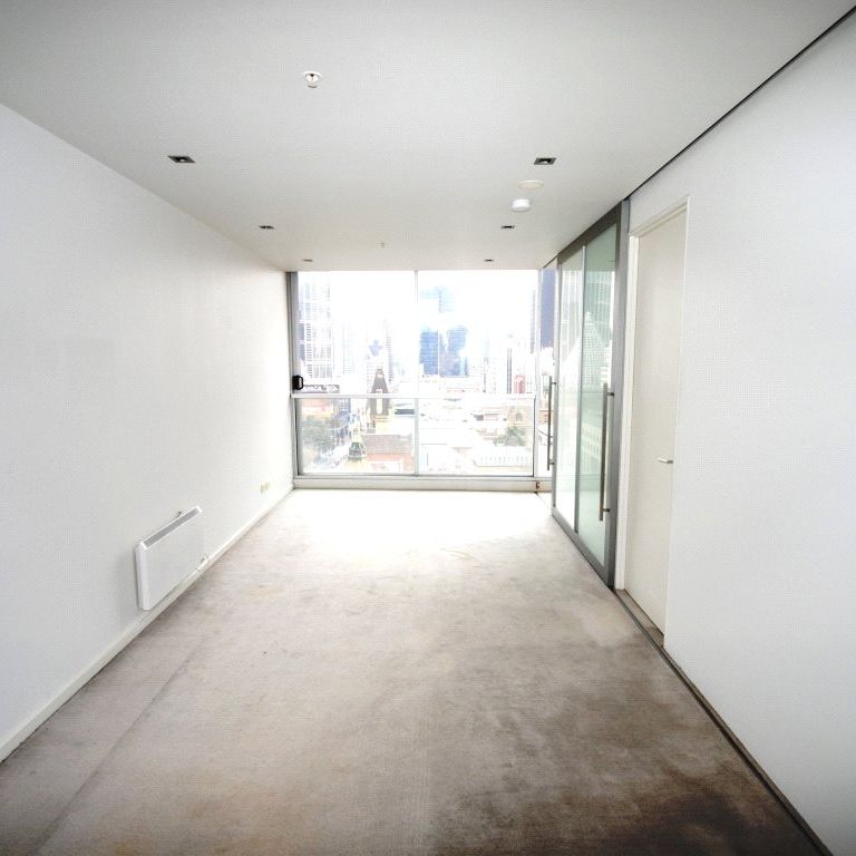 907/68 La Trobe Street - Photo 1