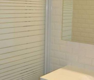 Appartement te huur in Ukkel voor € 1.390 met 2 slaapkamers - Photo 3