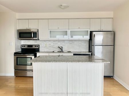 2015 Sheppard Avenue E #3503 - Photo 3