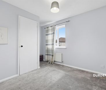 Dale Close, Stanway - Photo 4