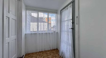 Spacious 3 Bedroom House for Rent in New Lynn $650 Wk - Photo 5