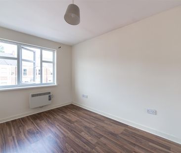 2 bed apartment to rent in Welbeck Road, Newcastle Upon Tyne, NE6 - Photo 1