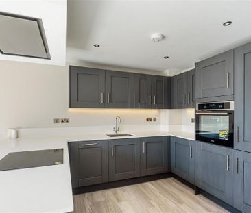 2 bedroom apartment to rent - Photo 2