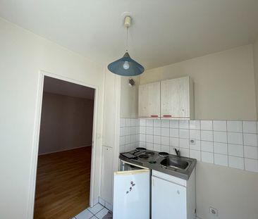 Location Appartement 1 pièce 32m² - Photo 4