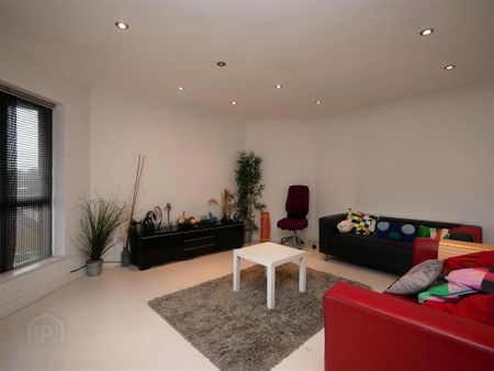 33 Hampton Manor, Hampton Park, Belfast, BT7 3EL - Photo 2