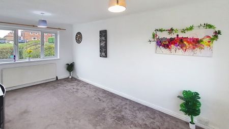 3 Bed Semi-Detached House, Delves Drive, S12 - Photo 2