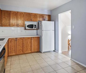 6075 Pineglade Crescent - Photo 5