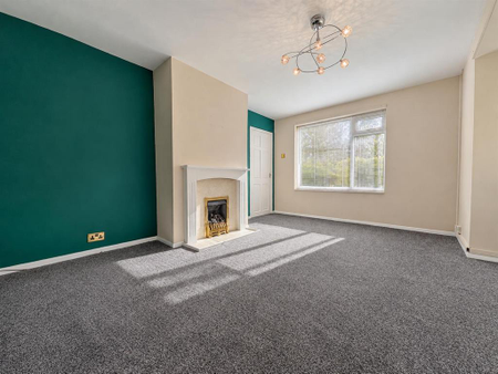 2 bedroom end of terrace house to rent - Photo 4