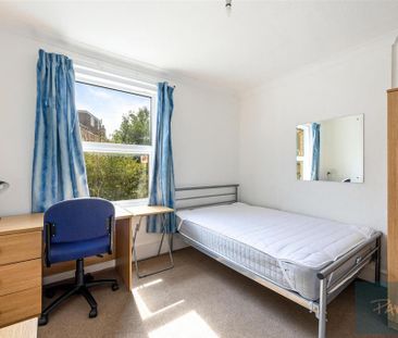 3 bedroom apartment to rent - Photo 6