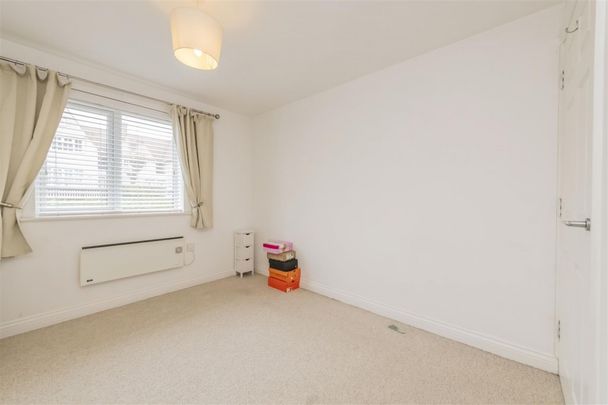 1 bed Flat To Let - Photo 1