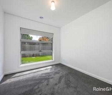 3/10 Pasley Street, Sunbury, VIC 3429 - Photo 3