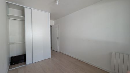 Location Appartement 3 pièces 81m² - Photo 5