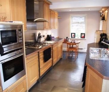 Lorraine Avenue, Fulwood, Preston - Photo 4