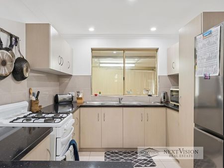 5A Medlar Grove, South Lake - Photo 5