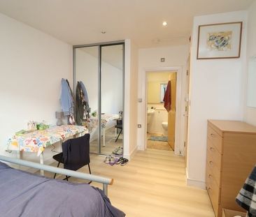 Room in a Shared Flat, Liberty House, E1 - Photo 1