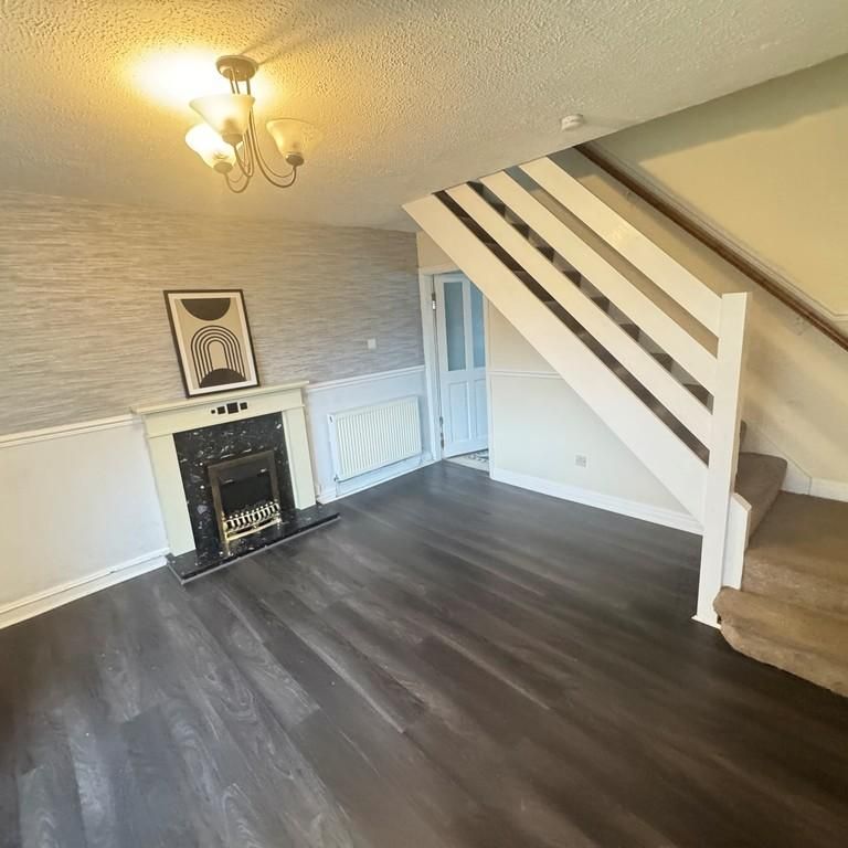 2 bedroom semi-detached house to rent - Photo 1