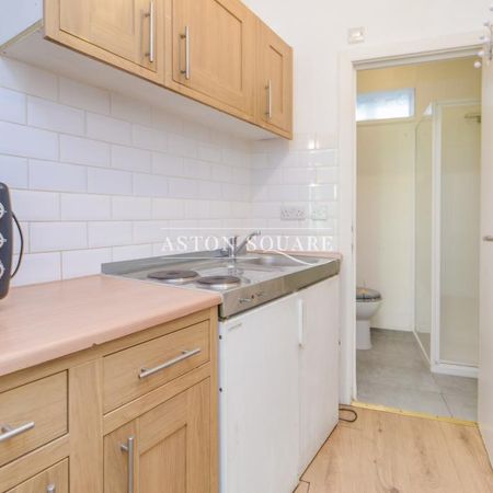 Studio to rent - Photo 3