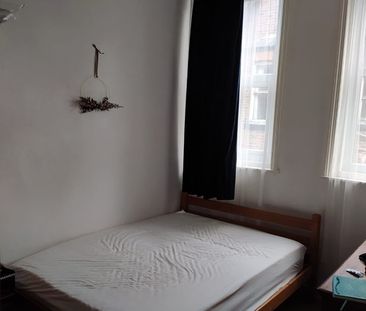 1 Bed Flat, Demesne Road, M16 - Photo 2