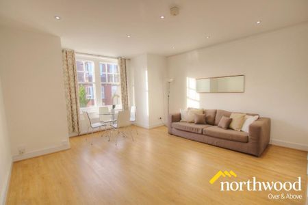 2 bedroom flat to rent - Photo 4