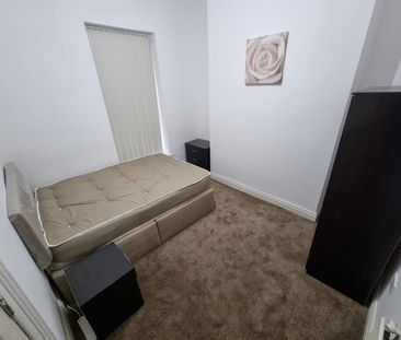 8 Bed End Terrace, Deane Road, L7 - Photo 6