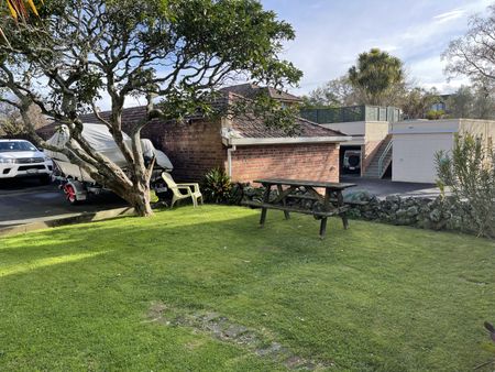 Beautifully Presented - Photo 3