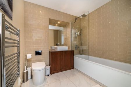 3 bedroom flat to rent - Photo 5