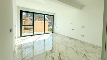 Luxury Modern Villa for long-term in Los Balcones, Torrevieja - Photo 2