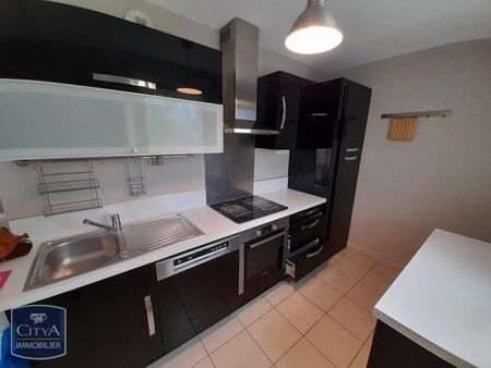 Location Appartement 3 pièces 62m² HENIN BEAUMONT 62110 - Photo 3