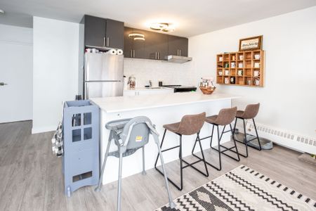For Lease - 371 Lakeshore Road Unit# 504, Mississauga, Ontario - Photo 5