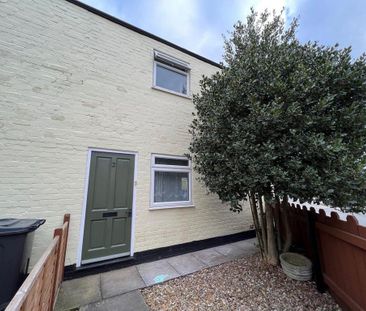 1 bedroom semi-detached house to rent - Photo 2