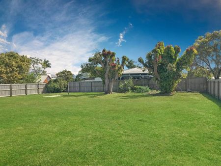 3 Bedroom Home in North Mackay - Photo 4
