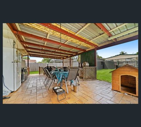 18 Overton Court, Crestmead, Qld 4132 - Photo 4