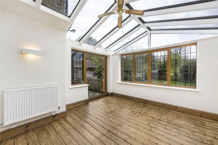 3 bedroom detached house to rent - Photo 3