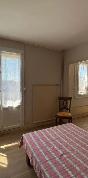 Appartement à louer 4 pièces 83.18m² - Photo 1