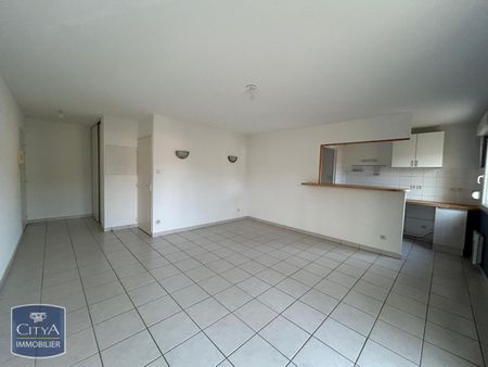 Location Appartement 2 pièces 49m² HERICOURT 70400 - Photo 2