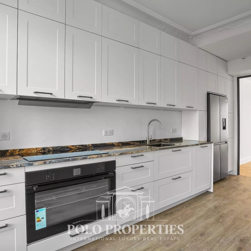 Tout savoir sur cet appartement dans le quartier Elysées-Madeleine, à Paris 8ème - Photo 1