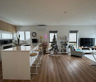 RARE IN RIVERHEAD - Photo 4