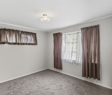 Family friendly home in the heart of Manurewa! - Photo 5